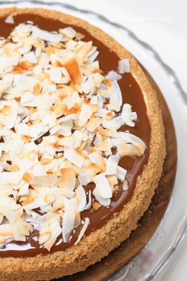 sernik kokosowy kajmakowy